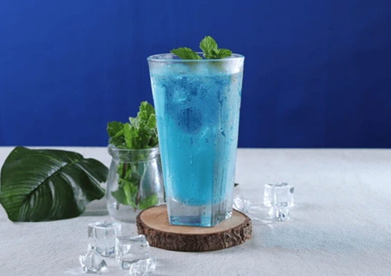 Blue sky mojito